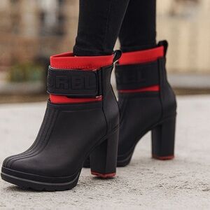 SOREL Joan Rain Wedge Ankle Boots – Black & Red – Women’s Size 8.5